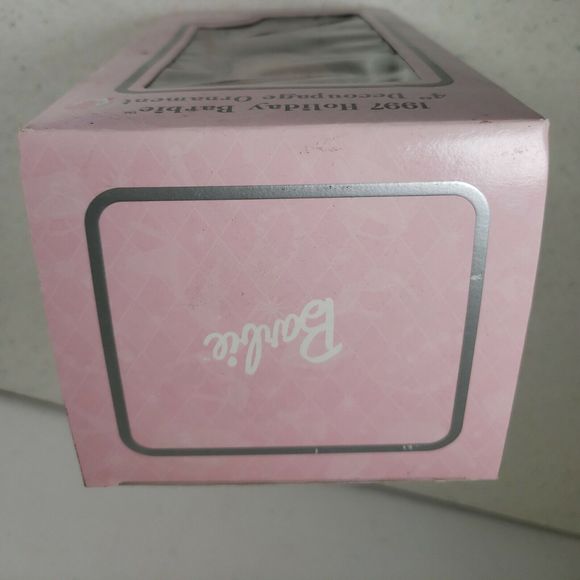 1997 HOLIDAY BARBIE DECOUPAGE ORNAMENT' KMART EXCLUSIVE - Picture 6 of 12